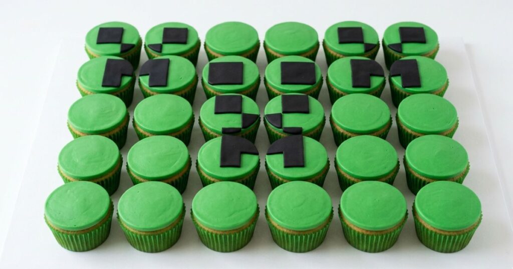 minecraft pull apart cupcake cake 24 green frosted cupcakes board creeper face pattern black fondant pixel squares kids party no cutting